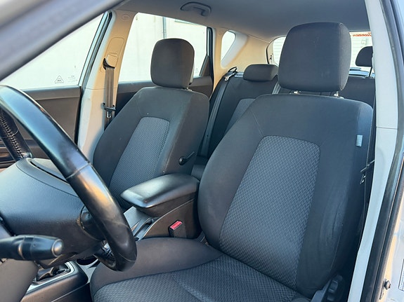 Kia Ceed 12 of 13