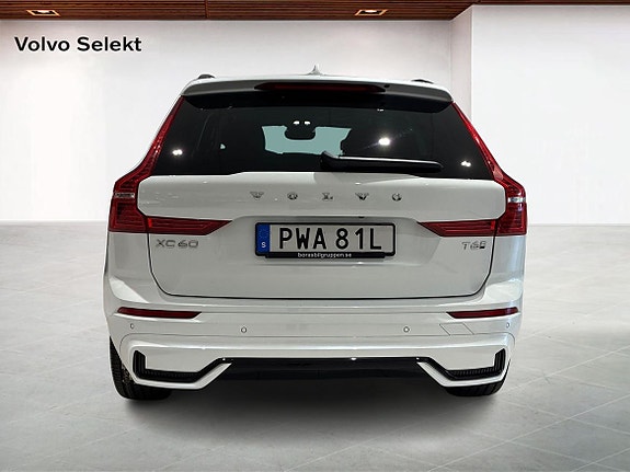 Volvo XC60 7 of 16