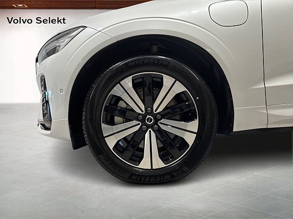 Volvo XC60 9 of 16
