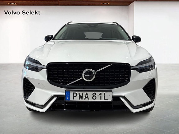 Volvo XC60 8 of 16