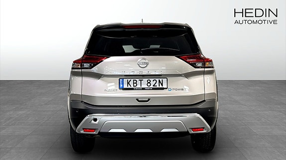 Nissan X-Trail 7 of 12