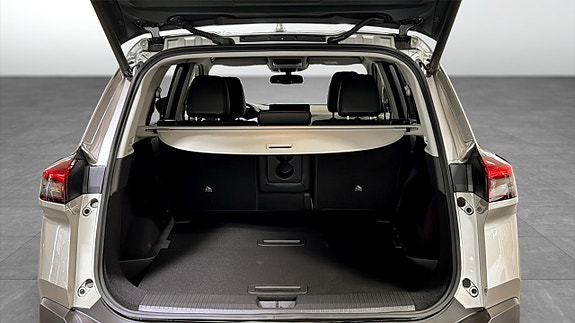 Nissan X-Trail 10 of 12