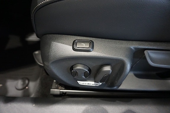 Volkswagen Passat 10 of 13