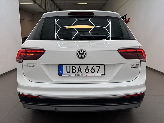 Volkswagen Tiguan 6 of 21