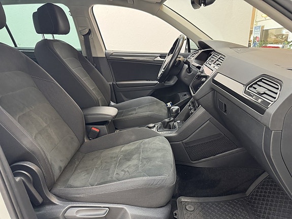 Volkswagen Tiguan 21 of 21