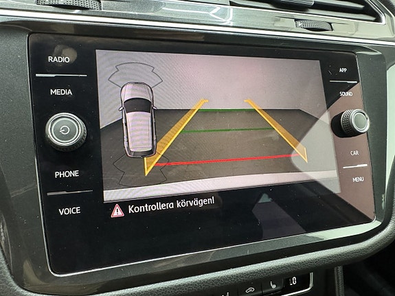 Volkswagen Tiguan 15 of 21