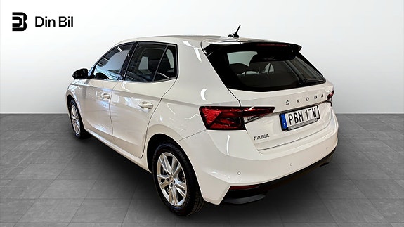 Skoda Fabia 3 of 5