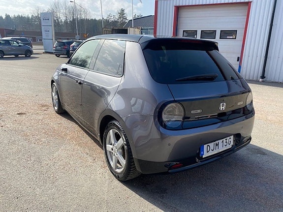 Honda e 4 of 5
