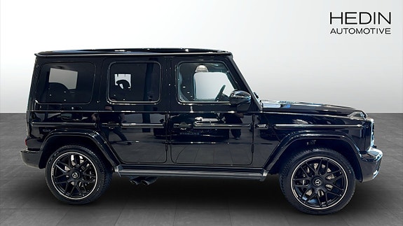 Mercedes-Benz G63 4 of 5