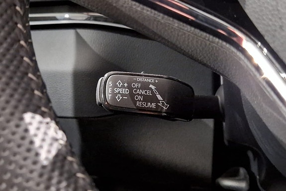 Skoda Karoq 11 of 19
