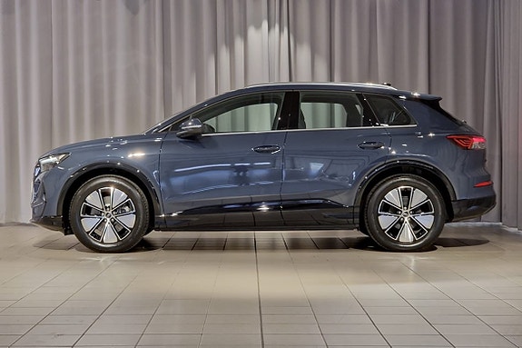 Audi Q4 e-tron 2 of 5