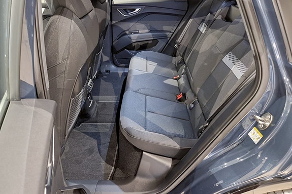 Audi Q4 e-tron 17 of 18