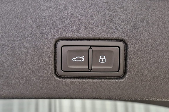 Audi Q4 e-tron 8 of 18