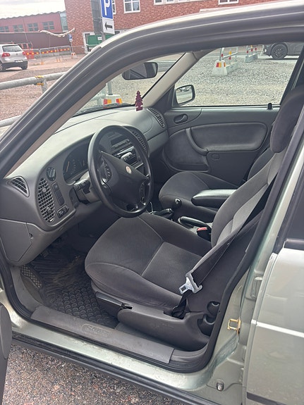Saab 9-3 5 of 5