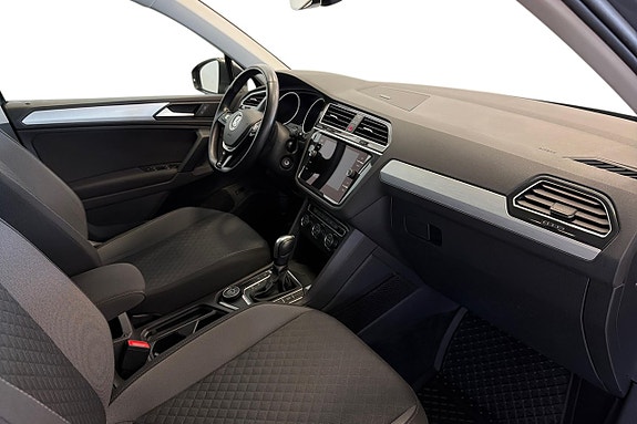 Volkswagen Tiguan 13 of 21