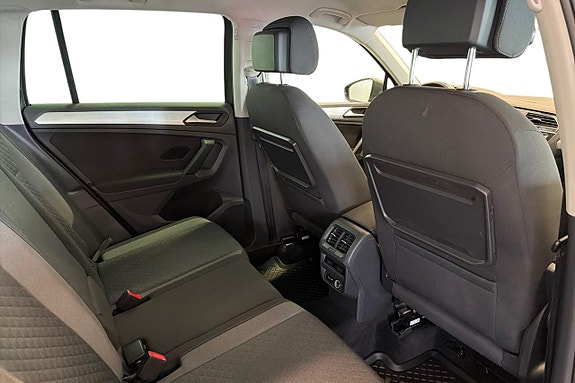 Volkswagen Tiguan 15 of 21