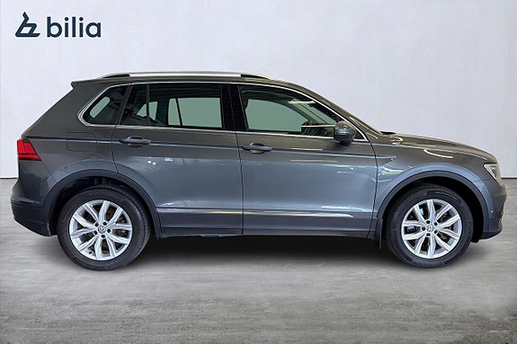 Volkswagen Tiguan 4 of 21