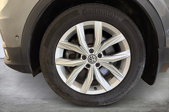 Volkswagen Tiguan 9 of 21