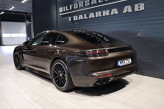 Porsche Panamera Turbo S 4 of 5
