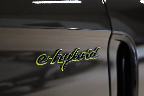 Porsche Panamera Turbo S 8 of 19
