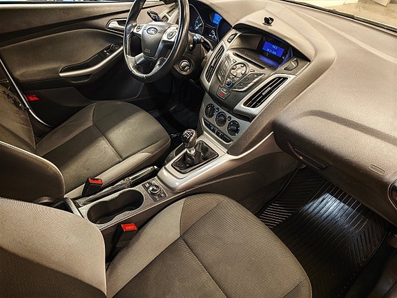 Ford Focus 6 of 9