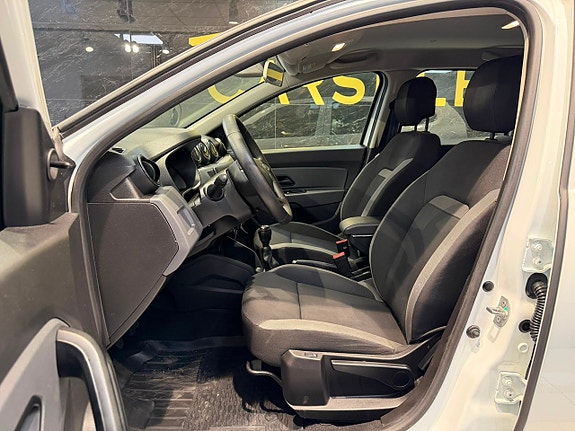 Dacia Duster 11 of 21