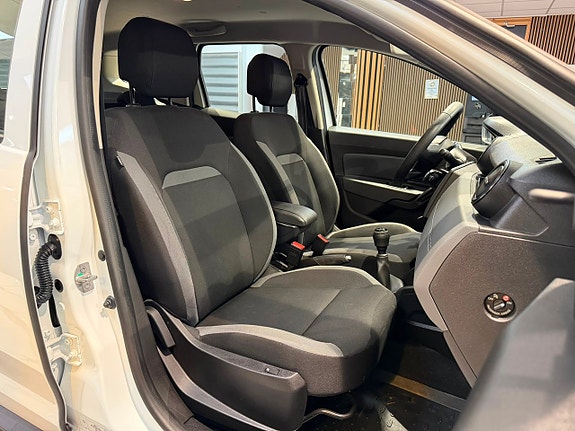 Dacia Duster 16 of 21