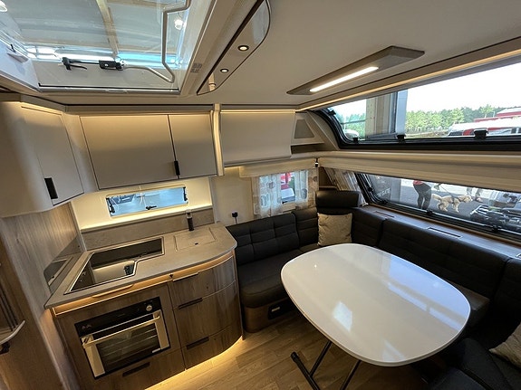 Kabe Royal 560 GLE KS /Queens-bed/ALDE/Panorama/Ugn/Micro/2495kr/månad 3 of 15