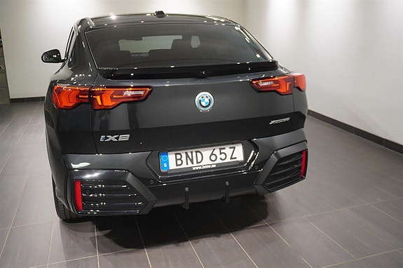 BMW iX2 7 of 17