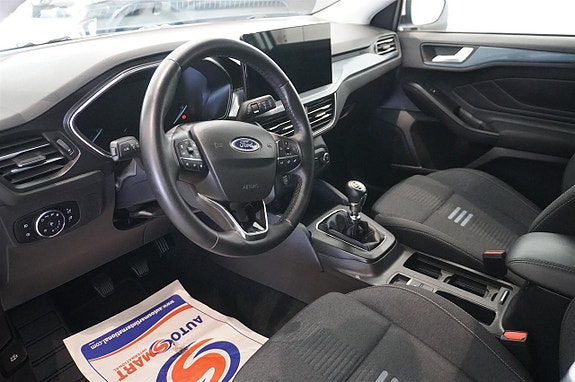 Ford Focus 2 of 12