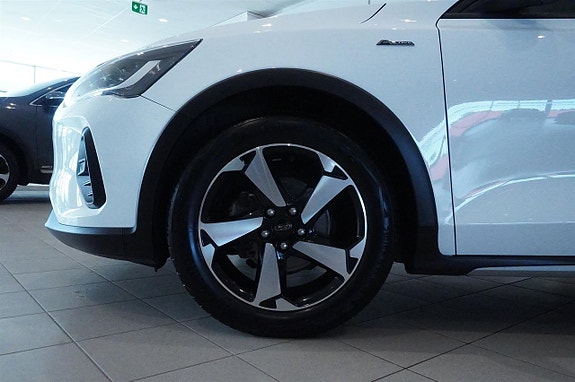Ford Focus 12 of 12