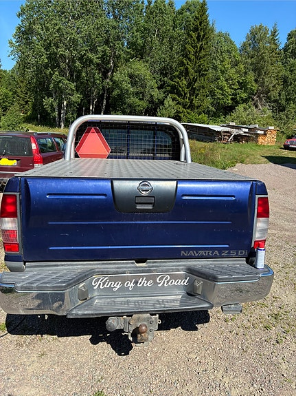 Nissan King Cab 3 of 7