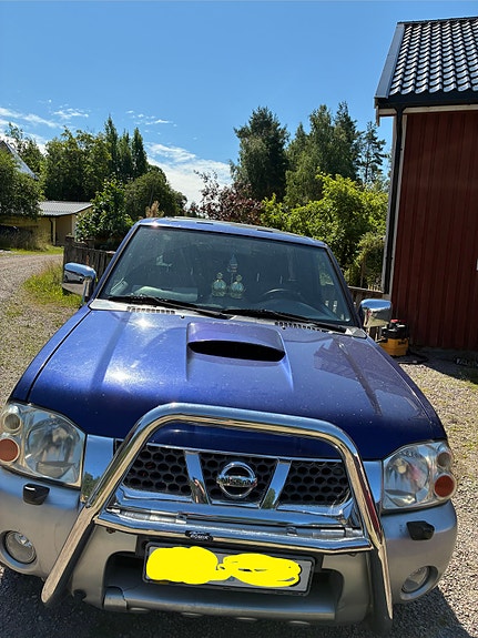 Nissan King Cab 4 of 7