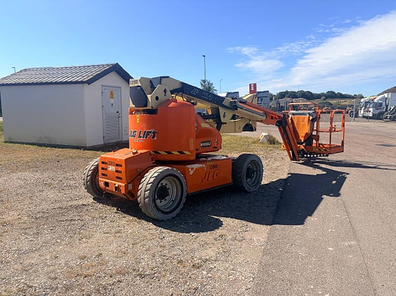 JLG M 450 AJ 3 of 5