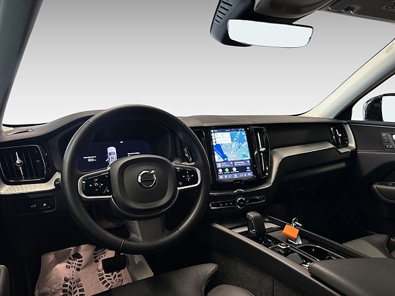 Volvo XC60 10 of 13
