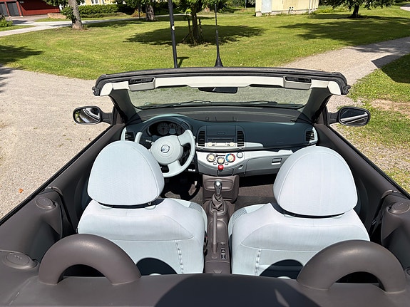 Nissan Micra C+C 3 of 5