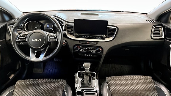 Kia Ceed 4 of 12