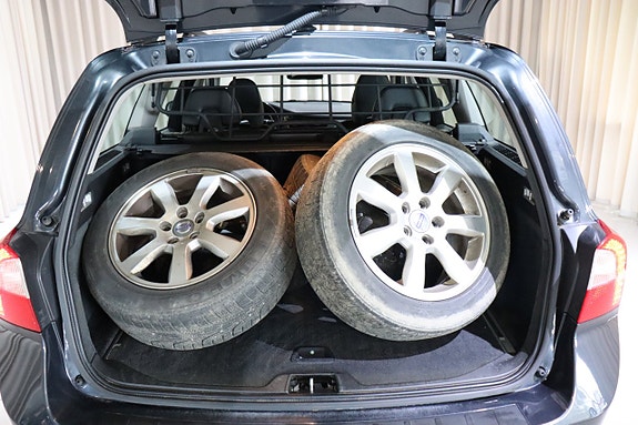 Volvo V70 10 of 27