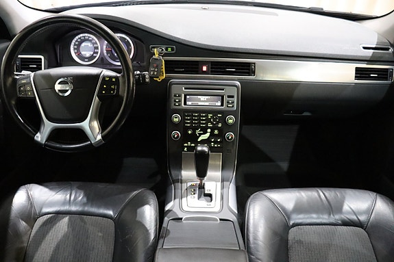 Volvo V70 19 of 27