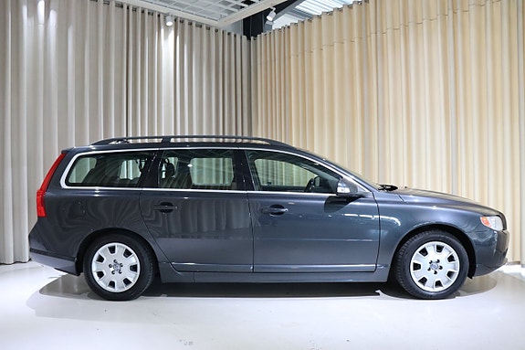 Volvo V70 4 of 27