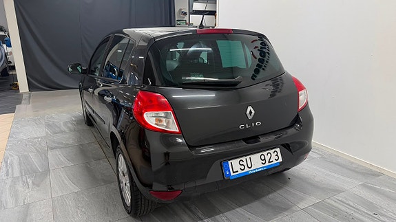 Renault Clio 6 of 13