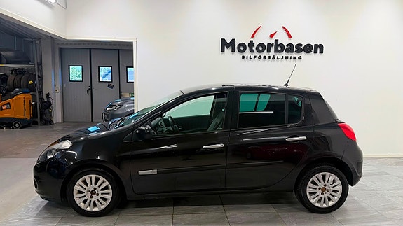 Renault Clio 2 of 5