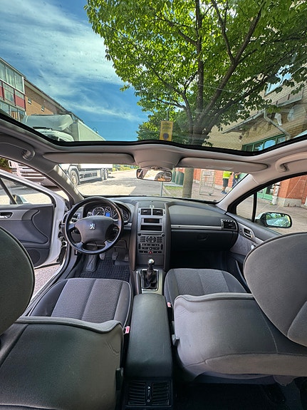 Peugeot 407 9 of 10