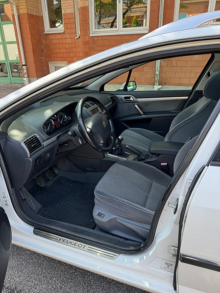 Peugeot 407 6 of 10