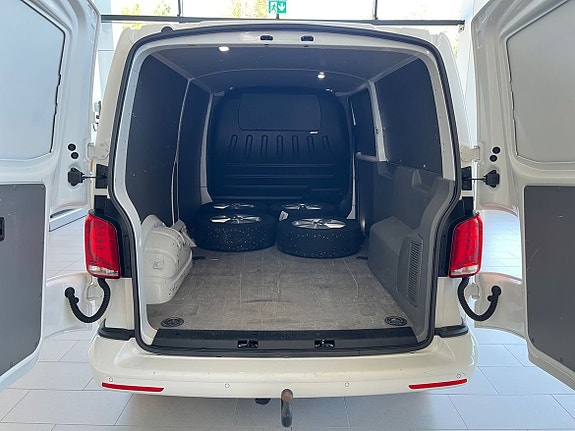 Volkswagen Transporter 16 of 17