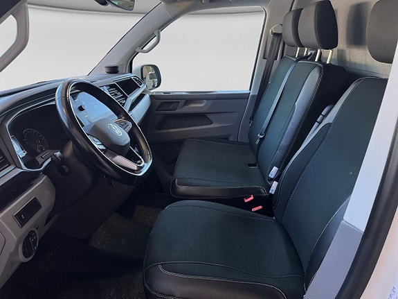 Volkswagen Transporter 9 of 17