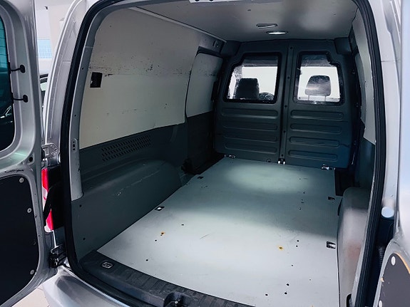 Volkswagen Caddy Maxi 8 of 16