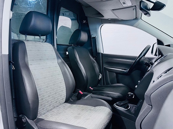Volkswagen Caddy Maxi 6 of 16