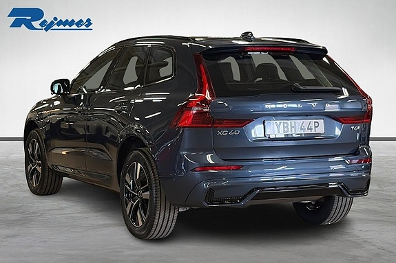 Volvo XC60 4 of 5