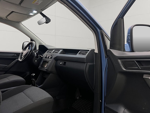 Volkswagen Caddy 12 of 30